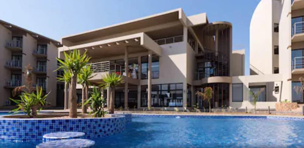 Hotel Vip Executive Tete Exterior photo