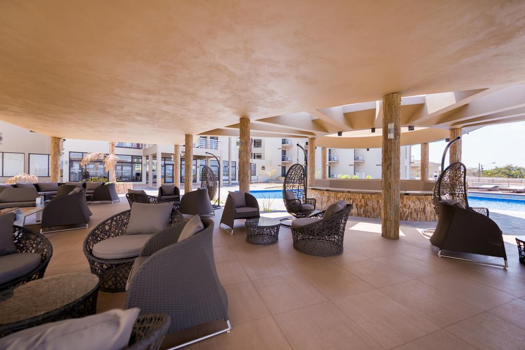 Hotel Vip Executive Tete Exterior photo